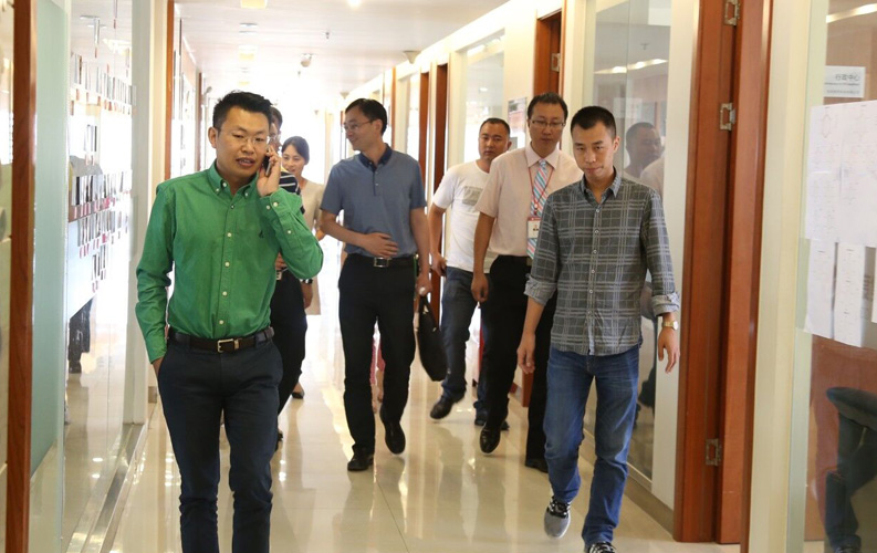 重慶天度網(wǎng)絡(luò)信息技術(shù)有限公司作為天度集團子公司，投資規(guī)模為1000萬元，其技術(shù)研發(fā)基地規(guī)模將達到200人左右